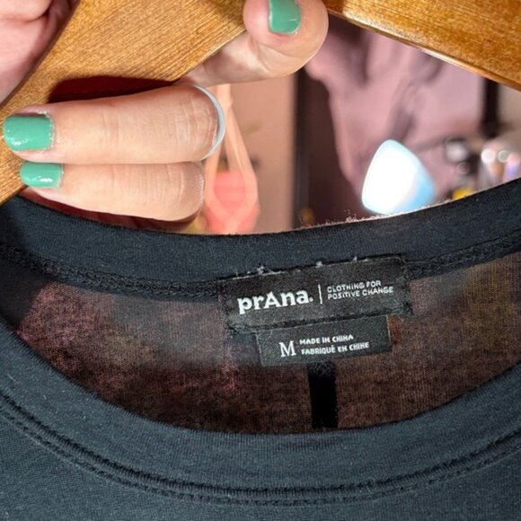 Prana Long Sleeve Top - Women's Lightweight Black Tee Shirt - Size M - Picture 2 of 9